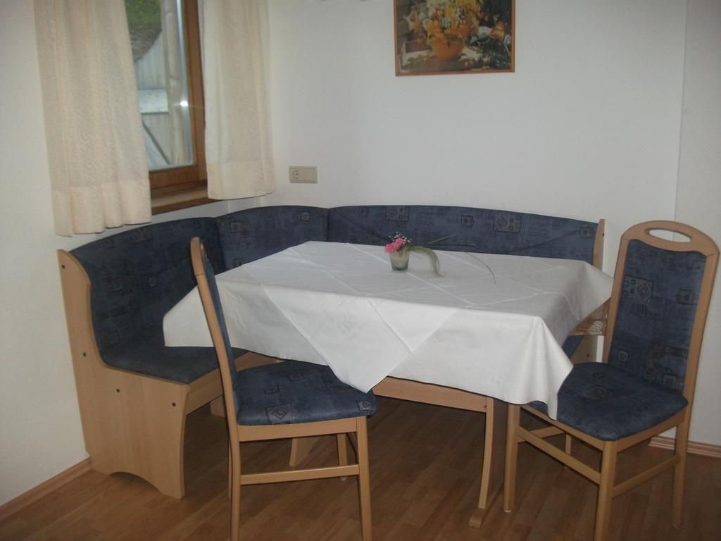 Steinerhof Daire Dobbiaco Oda fotoğraf