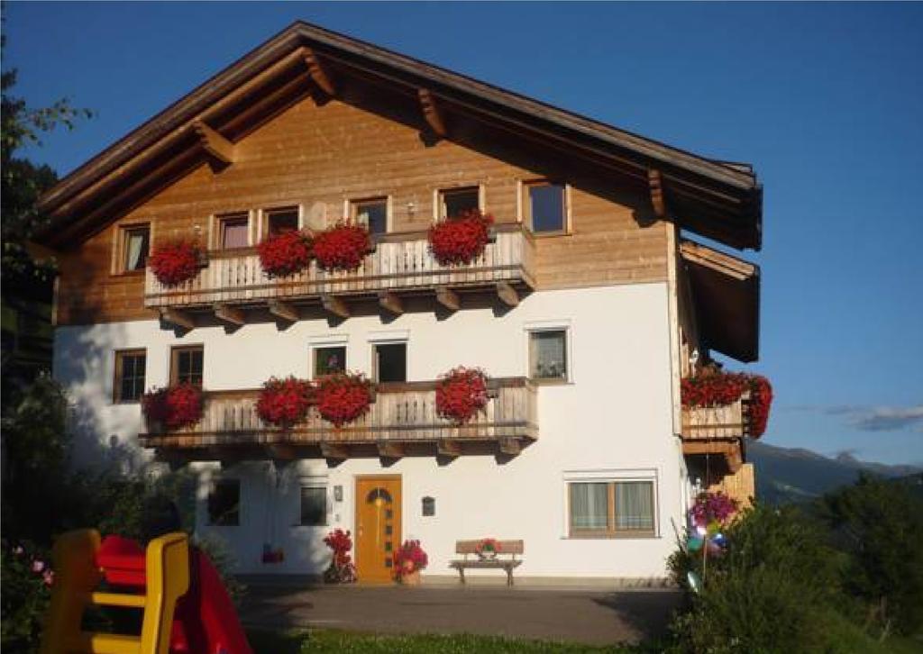 Steinerhof Daire Dobbiaco Oda fotoğraf
